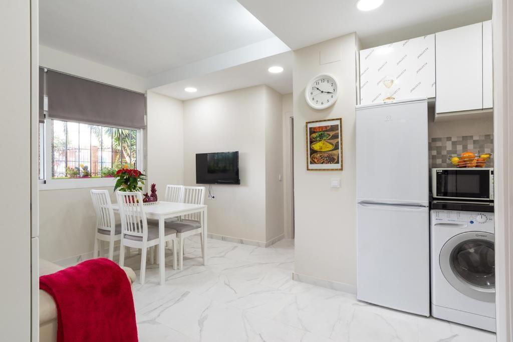 Apartamento Flamingo Apartment Malaga Luaran gambar